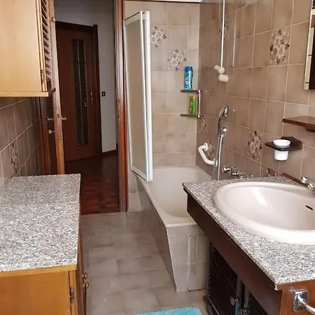 Apartman Di Prestigio Milánó